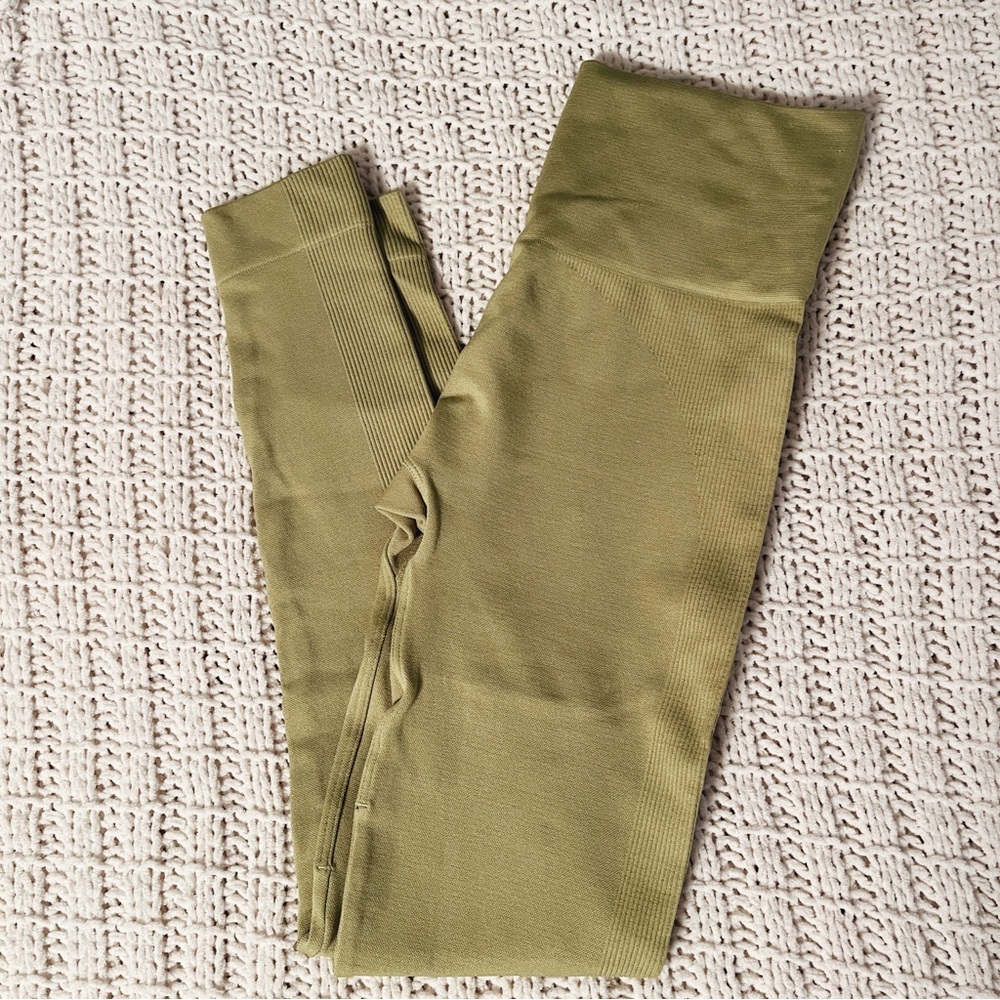 set active ribbed sculptflex leggings in kiwi